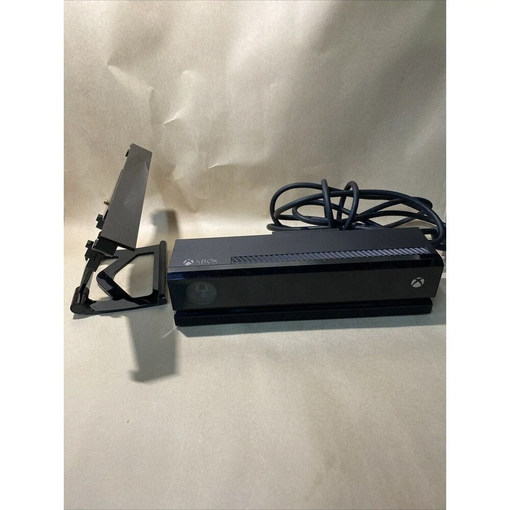 Xbox One Kinect Camera Motion Sensor Bar Black - Model 1520‎ With TV Mountain